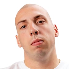 Alex Tavkhelidze